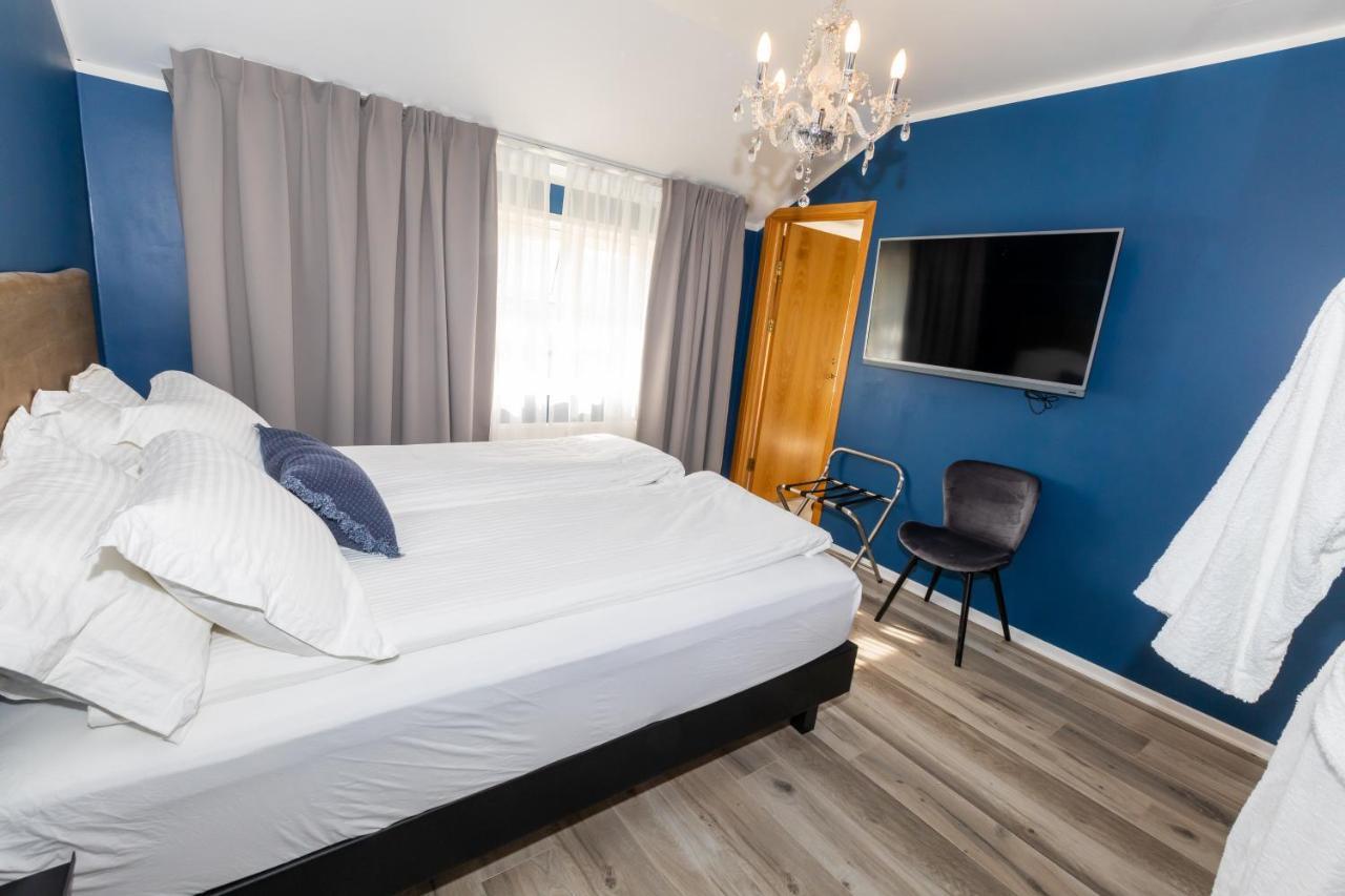 Hotel North Akureyri Bagian luar foto