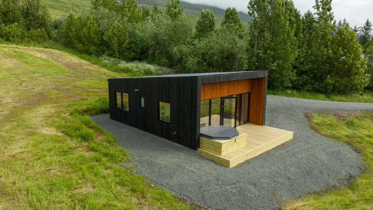 Hotel North Akureyri Bagian luar foto