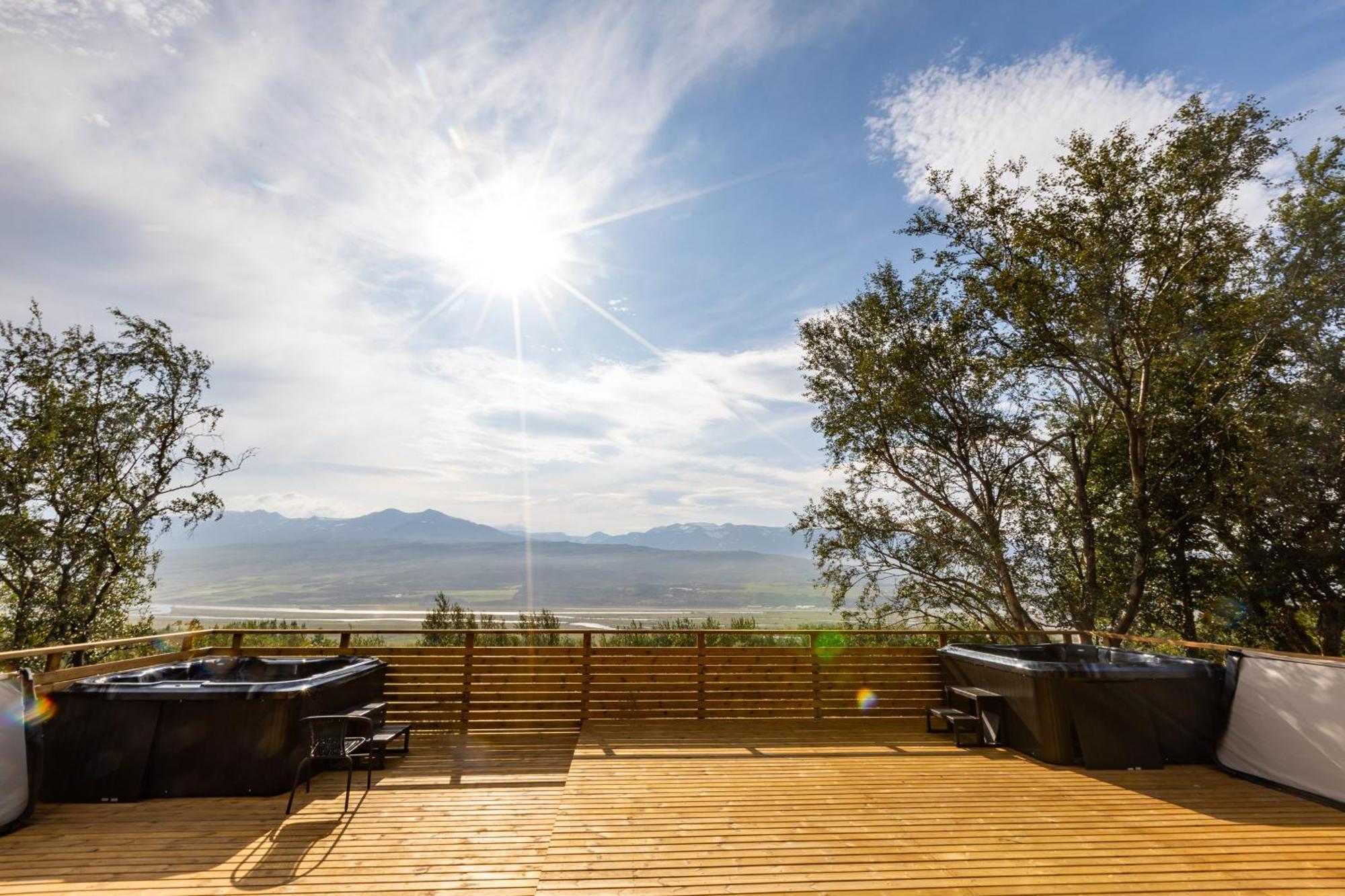 Hotel North Akureyri Bagian luar foto