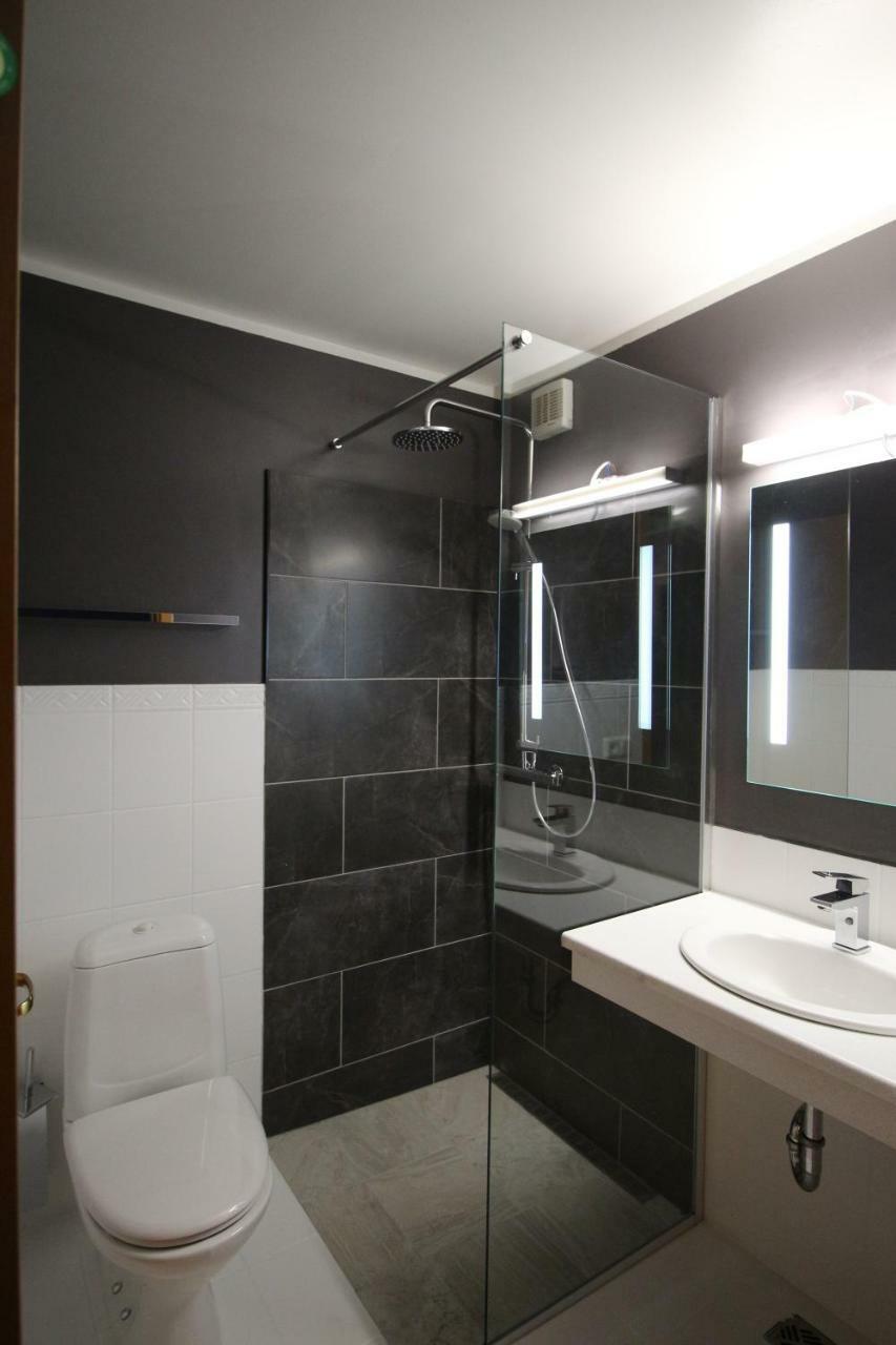 Hotel North Akureyri Bagian luar foto