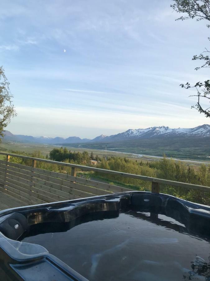 Hotel North Akureyri Bagian luar foto